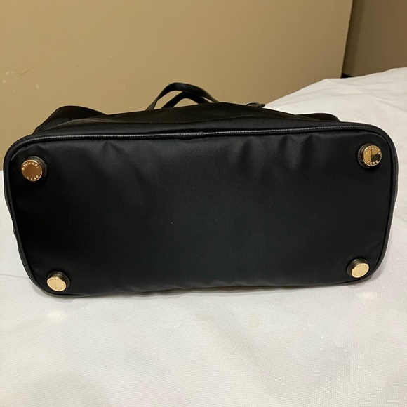 Michael Kors Jet Set Item Tote Black - Picture 6 of 15